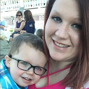 Meet your Posher, Crystalynn